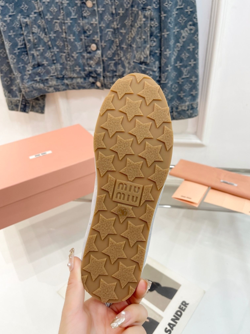 Miu Miu Casual Shoes